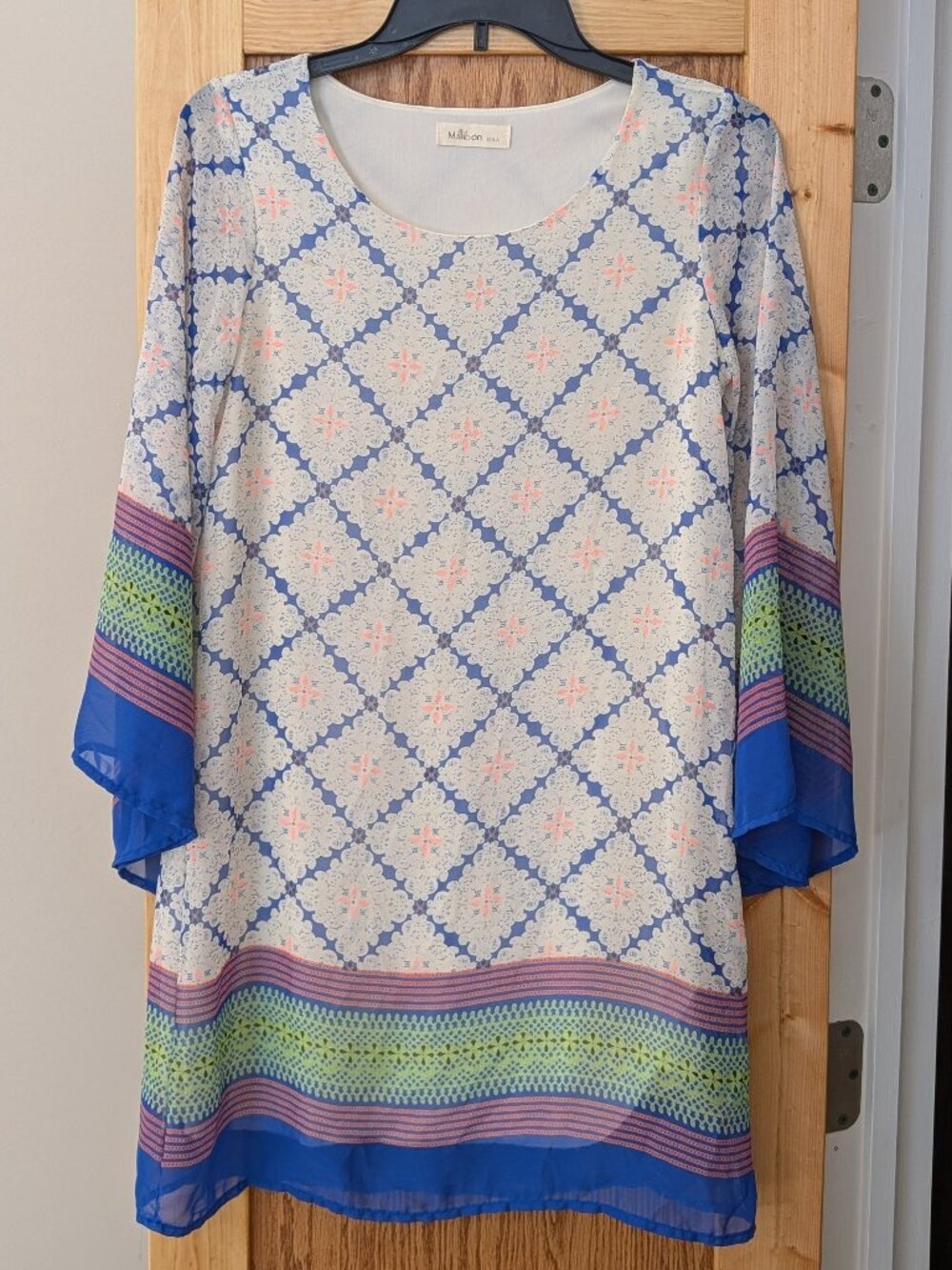 Boho Millibon Light and Flowy Pastel Geo Shift Dress, 3/4 Kimono Sleeves, Small